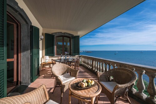 Villa Lighea, Margaret House with pool