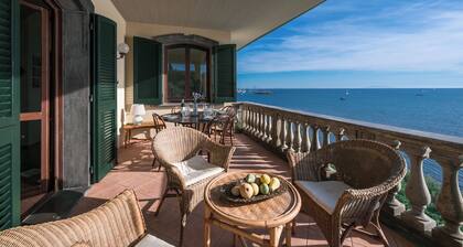 Villa Lighea, Margaret House with pool