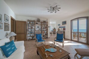 TV - Villa Lighea, Margaret House with pool (Rosignano Solvay-Castiglioncello)