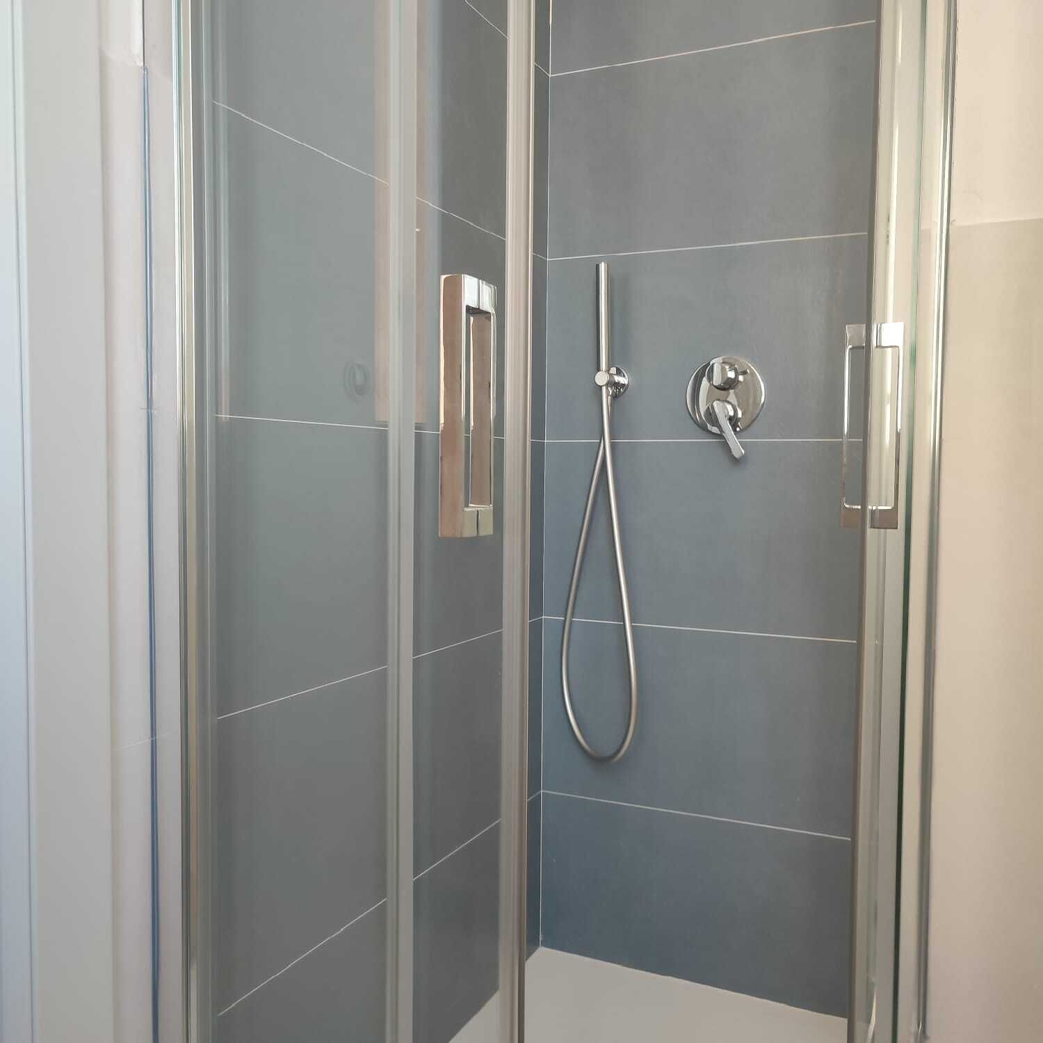 Comfort Double or Twin Room | Bathroom | Shower, hair dryer, towels, soap