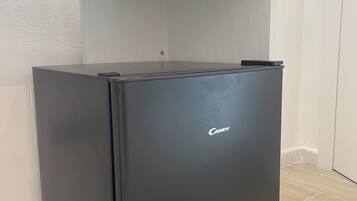 Bureau, espace de travail pour ordinateur portable, rideaux occultants