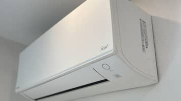 Deluxe Double or Twin Room, Balcony | Desk, laptop workspace, blackout curtains, free WiFi