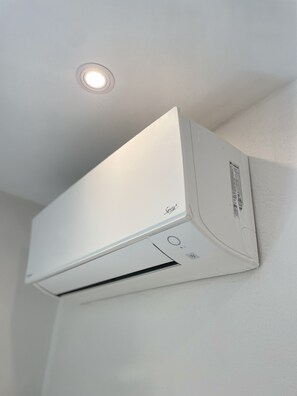 Deluxe Double or Twin Room, Balcony | Desk, WiFi