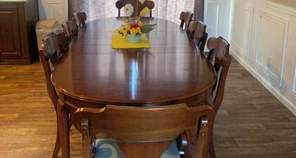 Charming 3-bdrm house in Ruckersville offering great location for your vacation