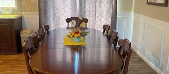 Charming 3-bdrm house in Ruckersville offering great location for your vacation