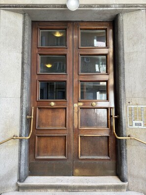 Exterior detail - Vatican, Bright Apartment with Sunset View (Roma)