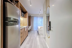 Studio Casal com Varanda | Private kitchen - Charlie Le Jardin Pinheiros - Soft Opening (São Paulo)