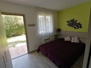 1 chambre, fer et planche à repasser, Wi-Fi, draps fournis