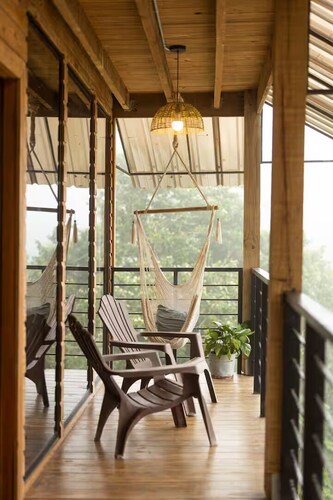 Eco Escape | River Jacuzzi with Nature View | Casa Loma