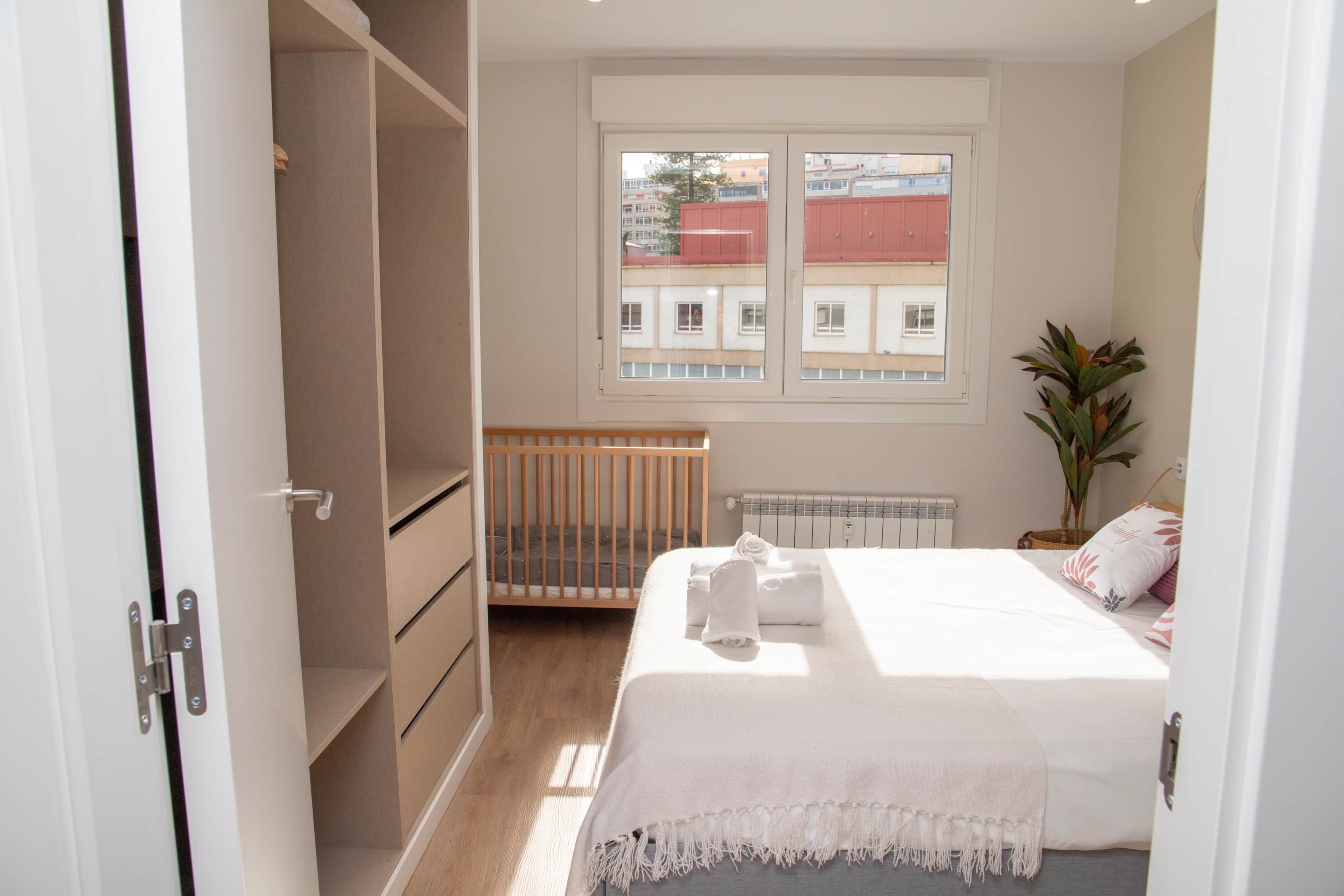 3 Schlafzimmer, Schreibtisch, Bügeleisen/Bügelbrett, kostenloses WLAN