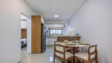 Basic Apartment | Tempat makan