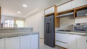 Basic Apartment | Private kitchen