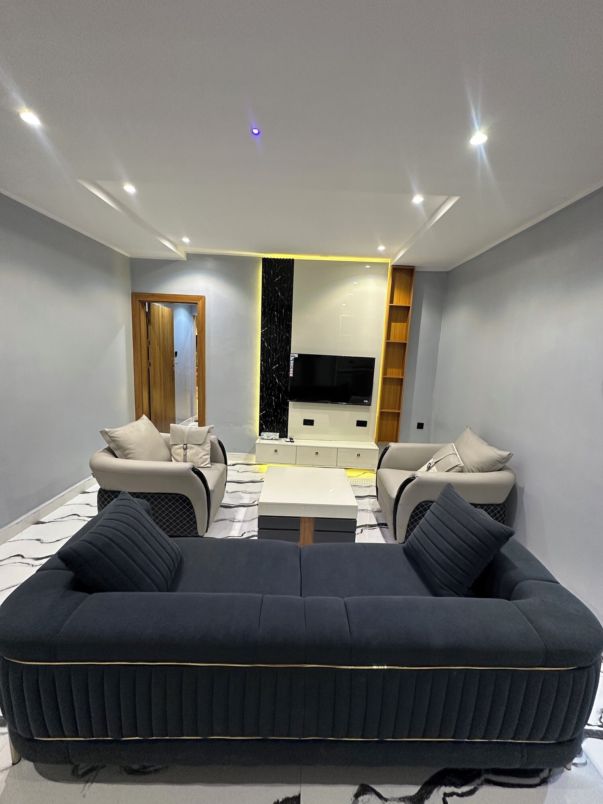 Apartment, City View | Living area