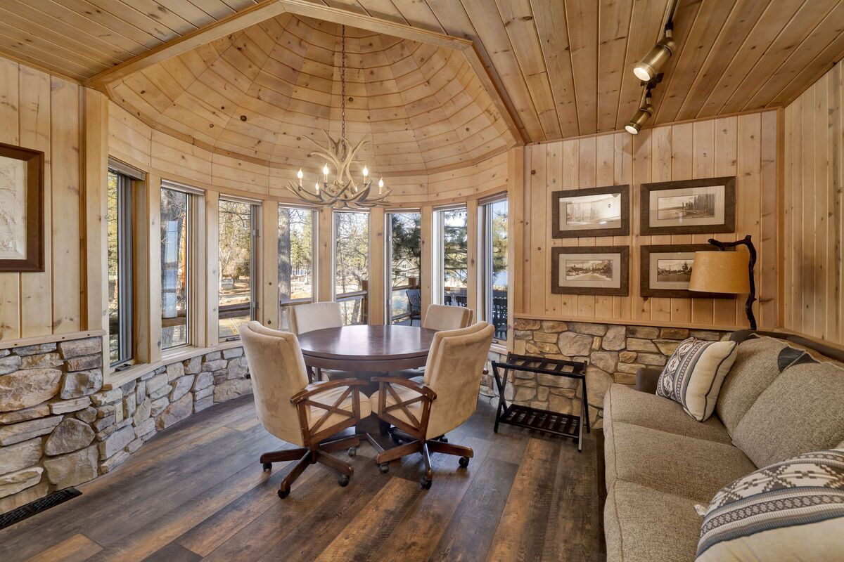 New On Market.  Escape To Waters Edge: Your Dream Lakefront Getaway! - Big Bear, CA