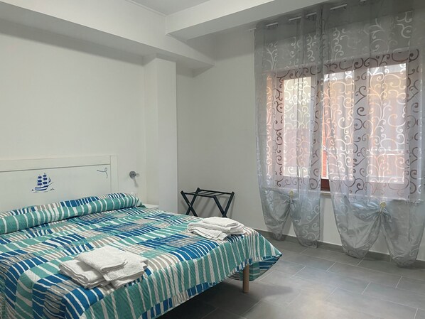 3 chambres, bureau, fer et planche à repasser, Wi-Fi gratuit