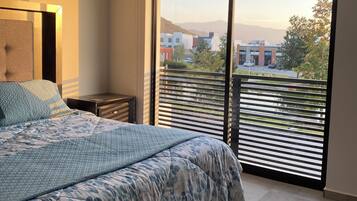 3 habitaciones, tabla de planchar con plancha y wifi gratis