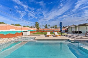 Pool - Stylish 4BR Scottsdale Retreat | Pool + Hot Tub | Sleeps 11 (Scottsdale)
