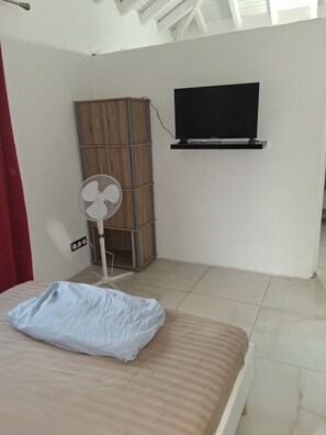 1 camera, Wi-Fi, lenzuola