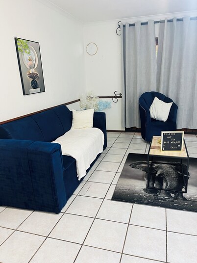 Spacious 2-bedroom with pool apartment in Mbombela