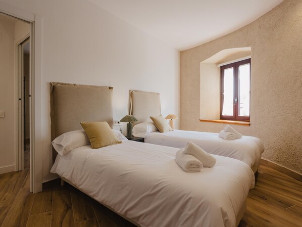 Internet, bed sheets - Torre dels Bous Apartment 2-A (HOSTALRIC)