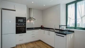 Fridge, microwave, oven, dishwasher