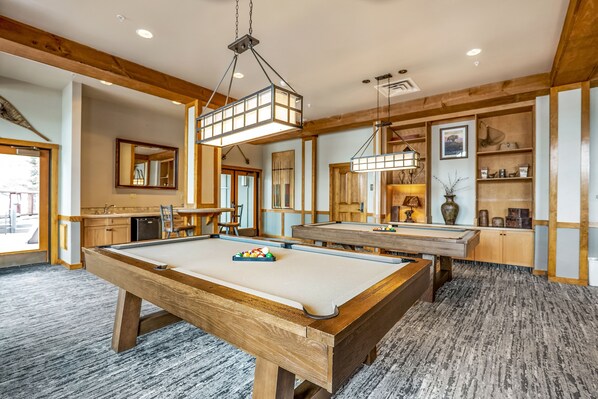 غرفة الألعاب