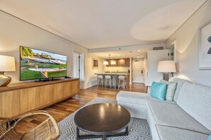 TV - Maui Escape - Partial Ocean Views & Resort Perks (Lahaina)