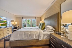 2 bedrooms, iron/ironing board, free WiFi, bed sheets - Maui Escape - Partial Ocean Views & Resort Perks (Lahaina)