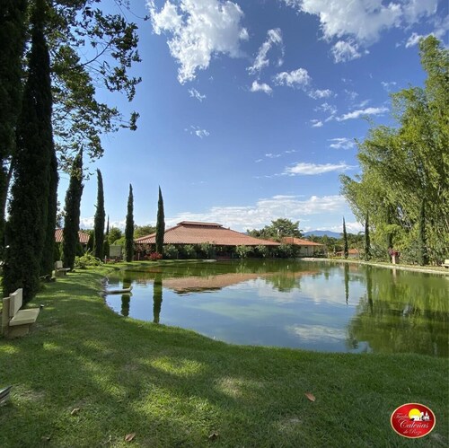 HOTEL CAMPESTRE TARDES CALEÑAS