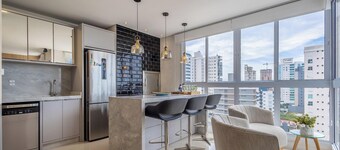 Apts in Building w/ Pool 120 m From the Beach - LTT