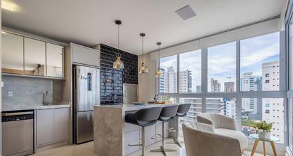 Apts in Building w/ Pool 120 m From the Beach - LTT