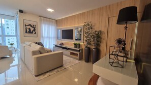 Basic Apartment | Living area