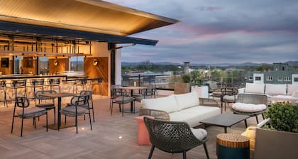 Caption By Hyatt Chattanooga Downtown