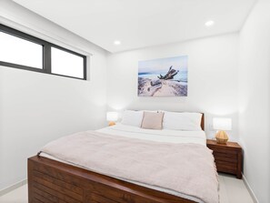 1 bedroom, in-room safe, iron/ironing board, WiFi