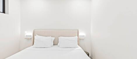 1 bedroom, in-room safe, iron/ironing board, WiFi