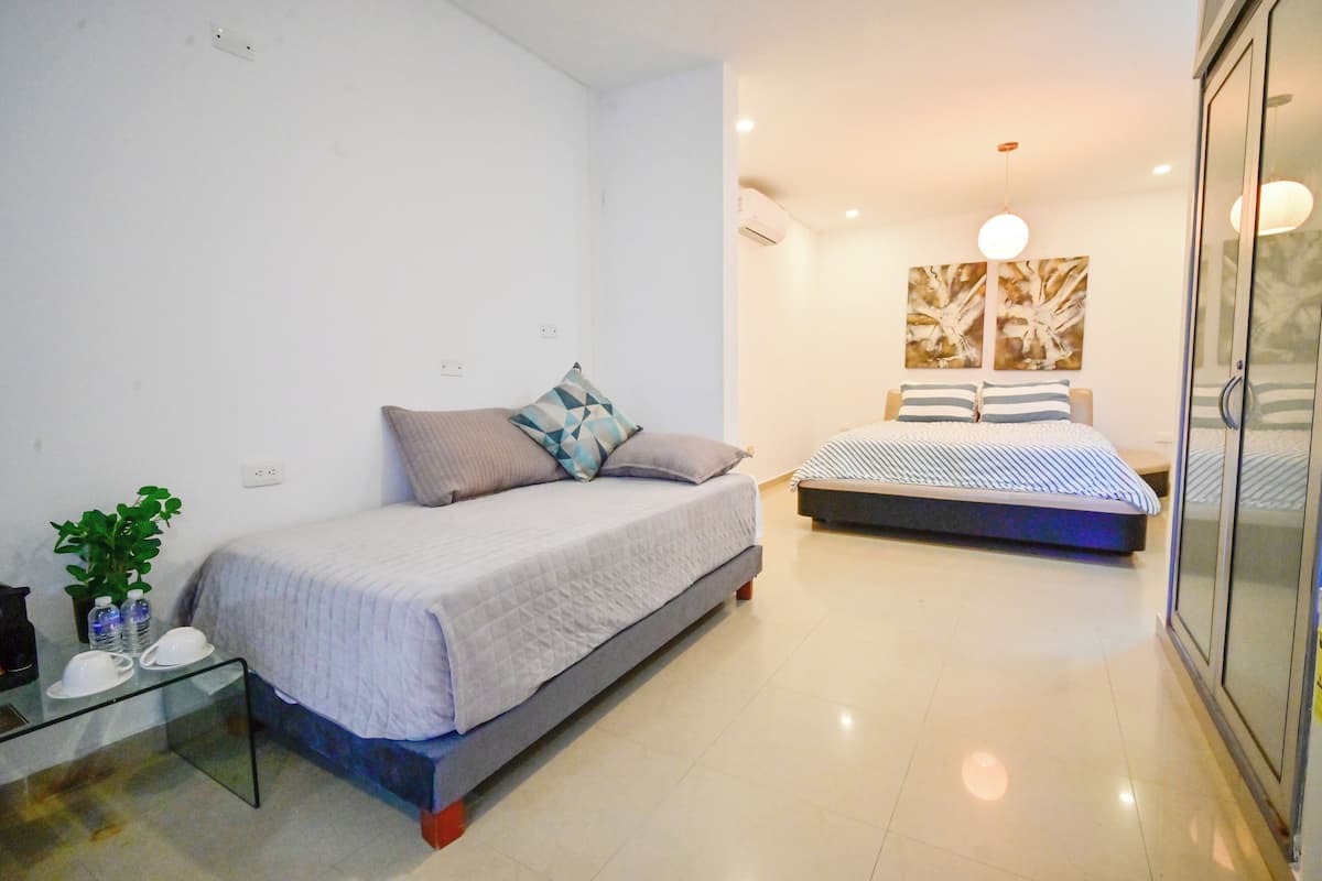 Standard Twin Room | Minibar, individually decorated, free WiFi, bed sheets