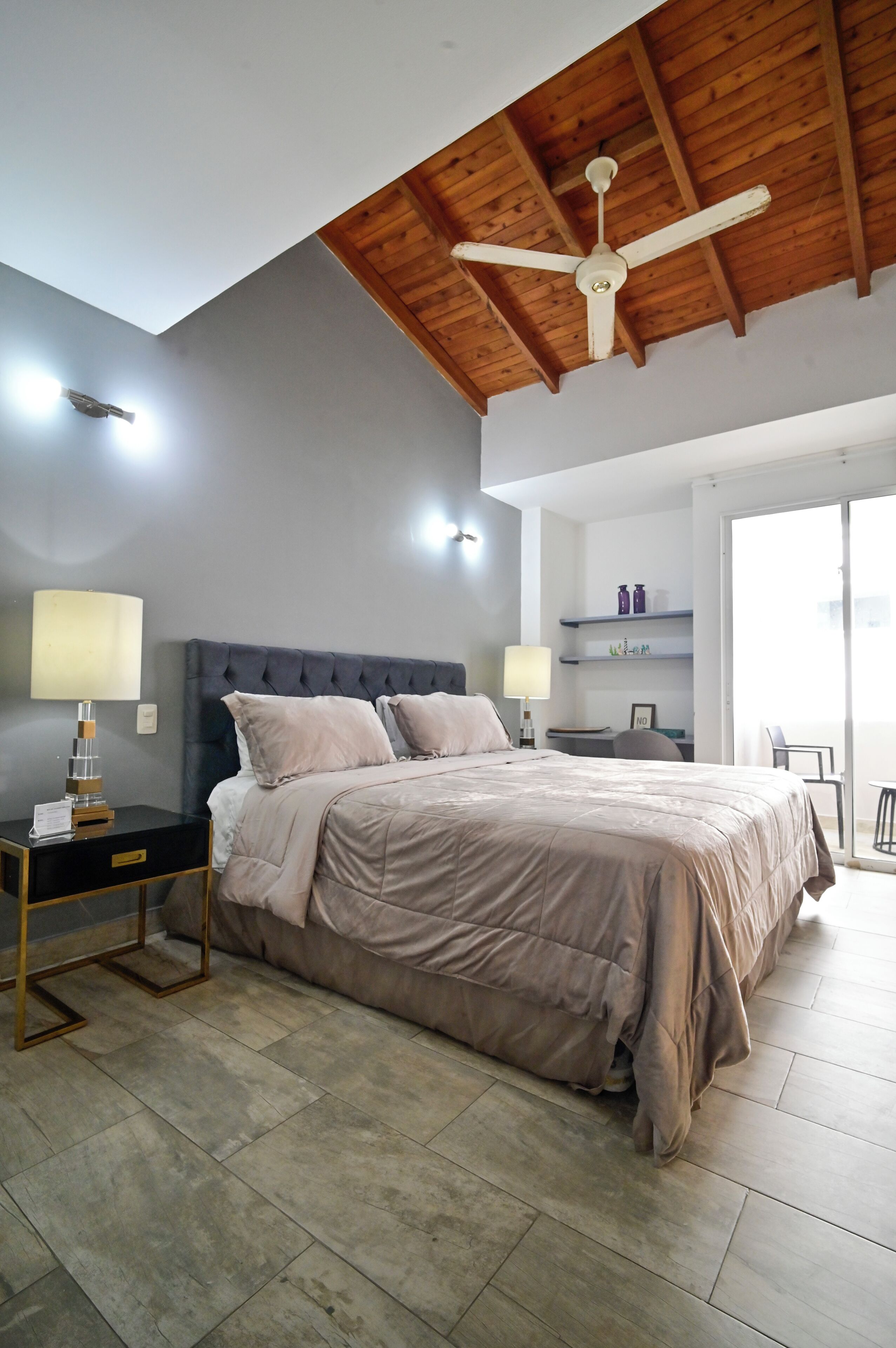 ห้องสแตนดาร์ด, ระเบียง | มินิบาร์, Wi-Fi ฟรี, ผ้าปูที่นอน