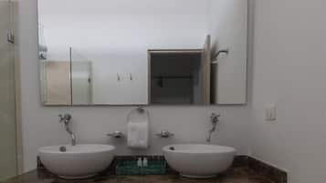 Desk, laptop workspace, free WiFi