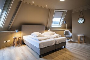 5 bedrooms, travel crib, WiFi, bed sheets - Enjoy luxury and comfort in this fantastic accommodation!🌞 (Rheeze)