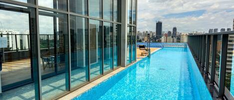 Apartment | Pool | Outdoor pool
