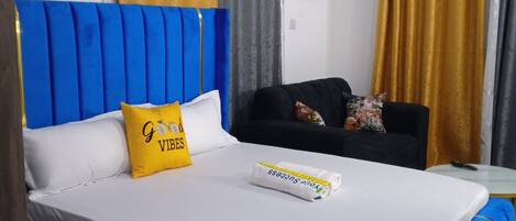 1 slaapkamer, een strijkplank/strijkijzer, internet