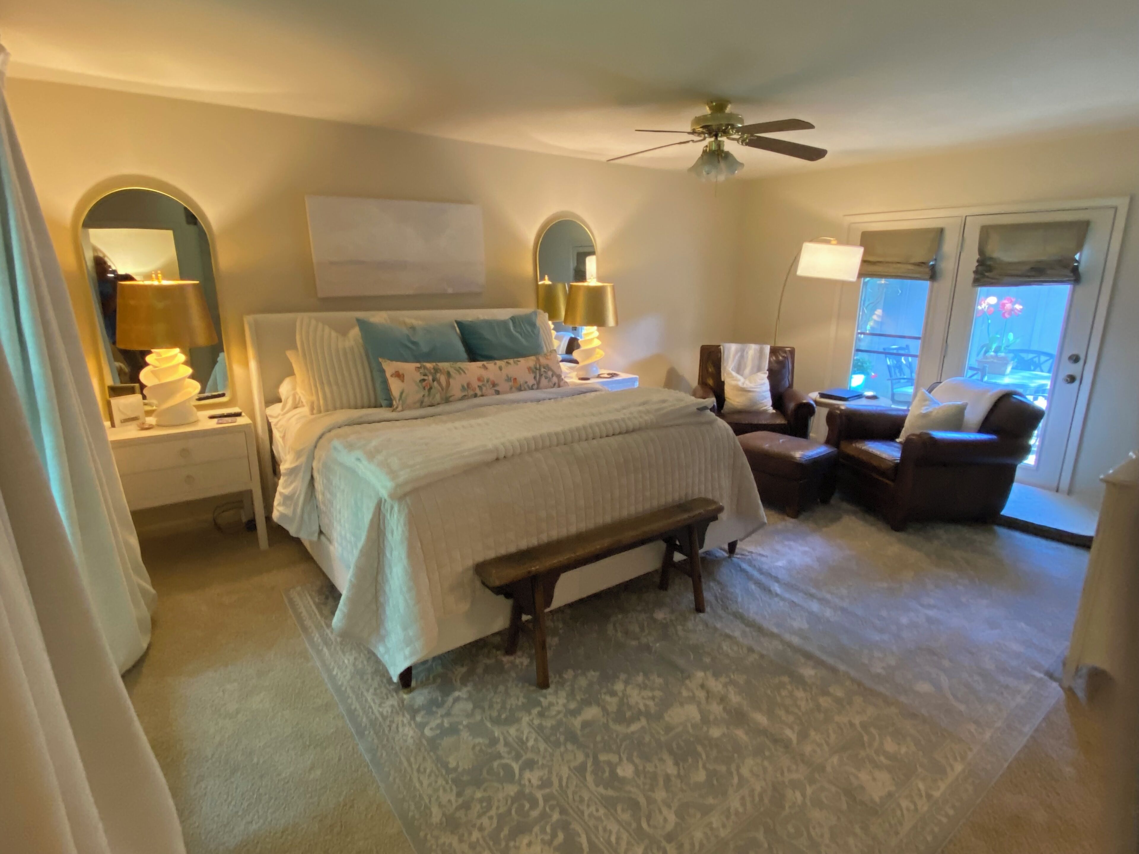 Iron/ironing board, WiFi, bed sheets