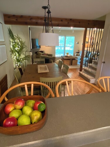 Eden Isle 3-bedroom condo near Greers Ferry lake and short walk to Red Apple Inn