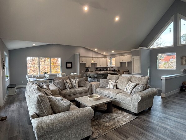 Living area - 8BR Lakefront Lux Retreat: Private Dock, Sleeps 28 (Speedwell)