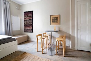 Interior - Stylish Historic Studio in the Heart of Helsinki (Helsinki)