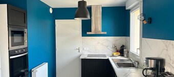 Large family house for 8 people 400 m from the sea