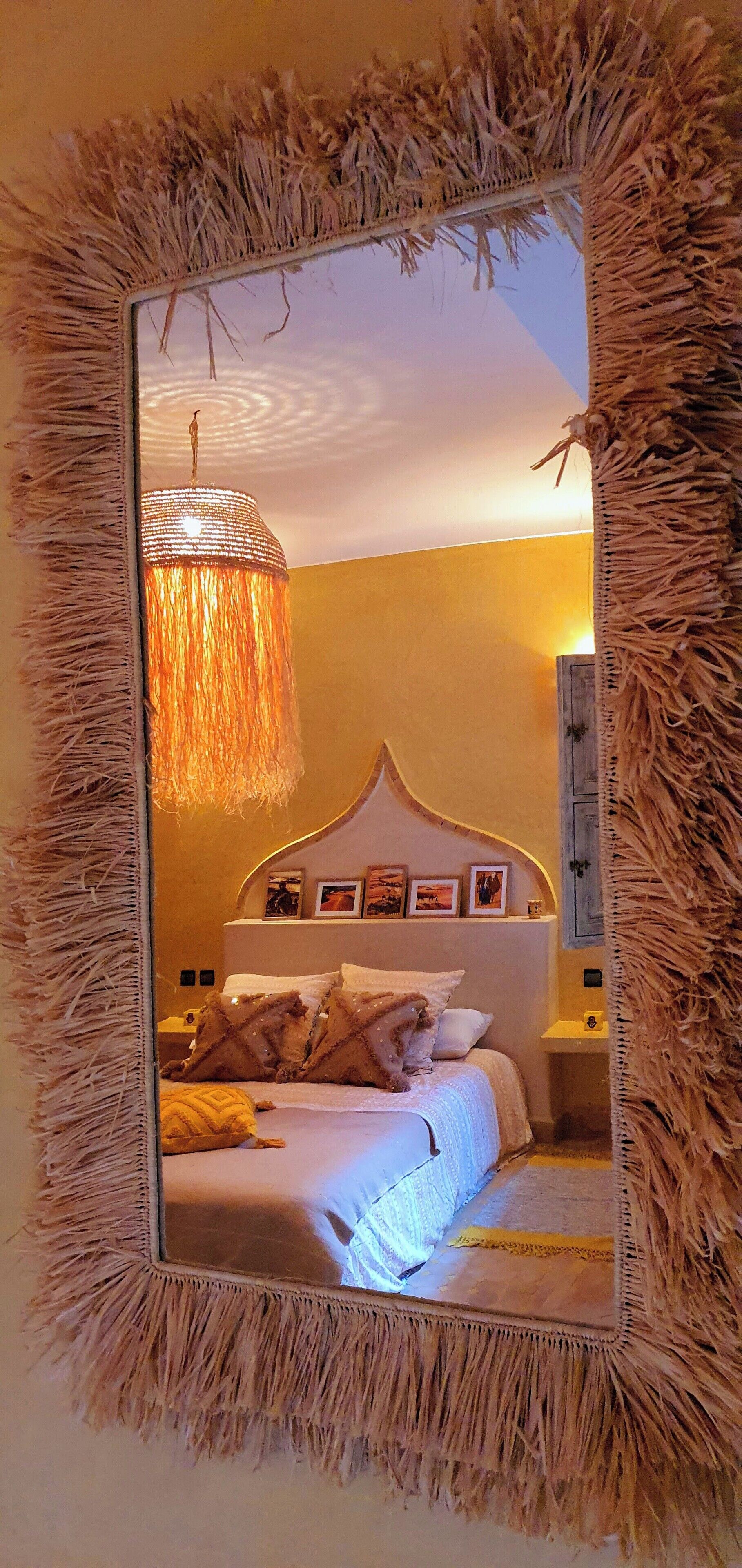 3 chambres, coffres-forts dans les chambres, lit parapluie