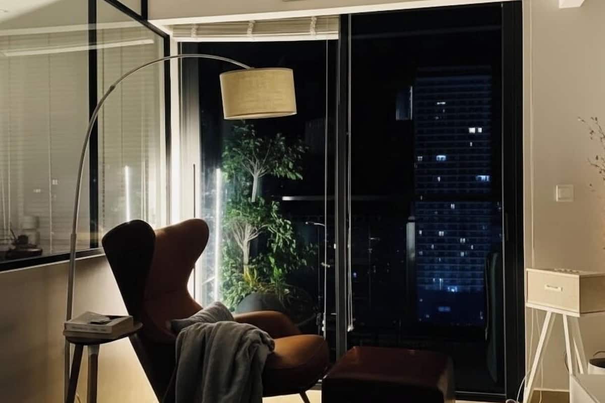 컴포트 콘도, 시내 전망 | 거실