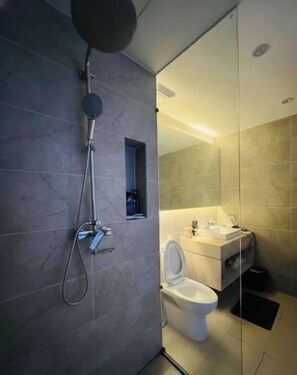 컴포트 콘도, 시내 전망 | 욕실