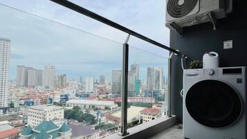 Comfort appartement, uitzicht op de stad | Balkon